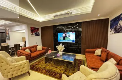 Townhouse - 4 Bedrooms - 5 Bathrooms for sale in Westown - Sheikh Zayed Compounds - Sheikh Zayed City - Giza