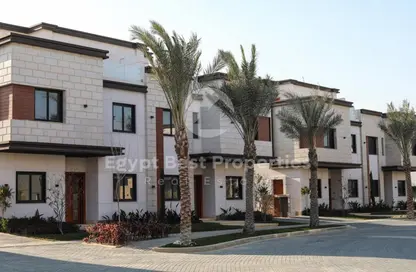 Townhouse - 4 Bedrooms - 4 Bathrooms for sale in Azzar 2 - 5th Settlement Compounds - The 5th Settlement - New Cairo City - Cairo