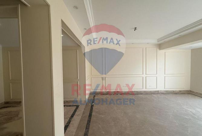 8614302 - Property Image 2