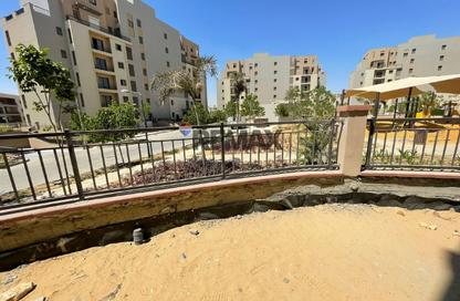 Apartment - 2 Bedrooms - 2 Bathrooms for sale in District 5 - 5th Settlement Compounds - The 5th Settlement - New Cairo City - Cairo