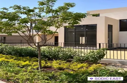 Villa - 5 Bedrooms - 4 Bathrooms for sale in Sodic East - 6th District - New Heliopolis - Cairo