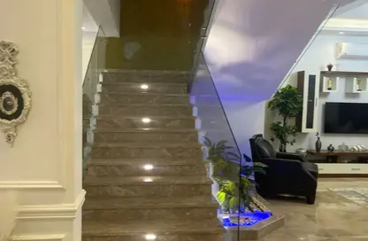 فيلا - 5 غرف نوم - 3 حمامات للبيع في كمبوند ريحانة - طريق الواحات - مدينة 6 أكتوبر - الجيزة