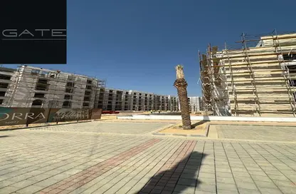 Apartment - 3 Bedrooms - 4 Bathrooms for sale in Village West - Sheikh Zayed Compounds - Sheikh Zayed City - Giza