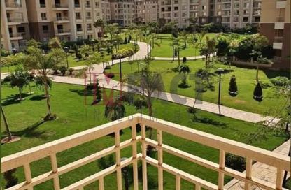 Apartment - 2 Bedrooms - 2 Bathrooms for sale in Swan Lake Residence - 5th Settlement Compounds - The 5th Settlement - New Cairo City - Cairo