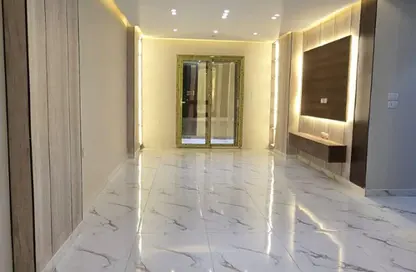 شقة - 3 غرف نوم - 2 حمامات للبيع في البوابة الثالثة - منقرع - حدائق الاهرام - الجيزة