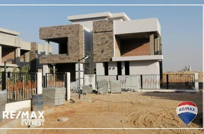 Villa - 6 Bedrooms - 6 Bathrooms for sale in Sun Capital - Fayoum Desert road - 6 October City - Giza