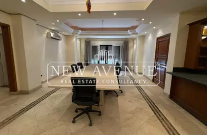Office Space - 7 Bedrooms - 1 Bathroom for rent in Degla Square - Degla - Hay El Maadi - Cairo