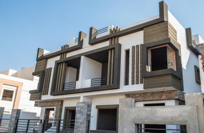Villa - 5 - 4 for sale in Green Belt Gate 7 Road - Green Belt - 6 October City - Giza
