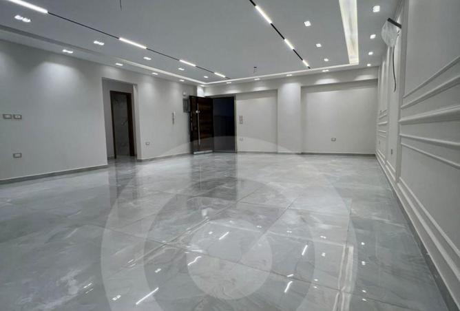 73772720 - Property Main Image
