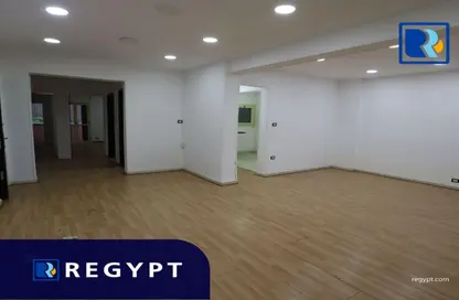 Office Space - 5 Bedrooms - 2 Bathrooms for rent in Ahmed Heshmat St. - Zamalek - Cairo