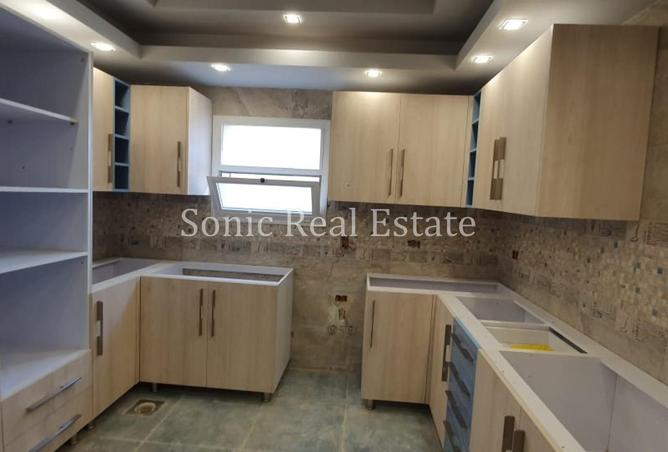 68273237 - Property Image 3