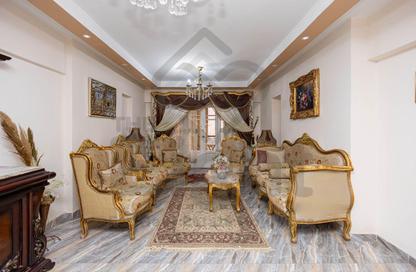 Apartment - 3 Bedrooms - 2 Bathrooms for sale in Al Nasr St. - Smouha - Hay Sharq - Alexandria