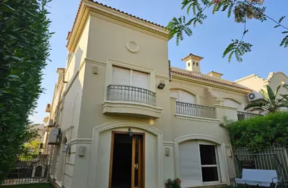 فيلا - 3 غرف نوم - 4 حمامات للايجار في الباتيو 4 - الباتيو - كمبوندات الشروق - مدينة الشروق - القاهرة