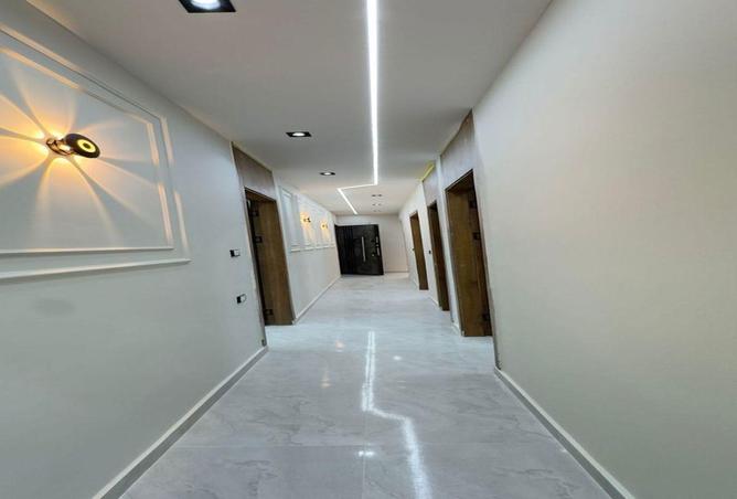 8712962 - صورة العقار 2