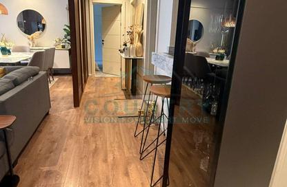 Apartment - 2 Bedrooms - 2 Bathrooms for sale in Palm Hills Village Gate - South Investors Area - New Cairo City - Cairo