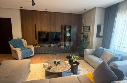 Apartment - 2 Bedrooms - 2 Bathrooms for sale in Palm Hills Village Gate - South Investors Area - New Cairo City - Cairo