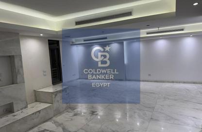 Apartment - 3 Bedrooms - 3 Bathrooms for sale in Tag Sultan - Ring Road - Cairo