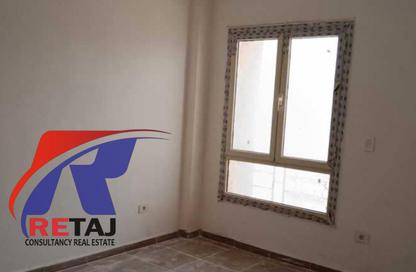 Apartment - 3 Bedrooms - 1 Bathroom for sale in Al Andalus District - New Cairo City - Cairo