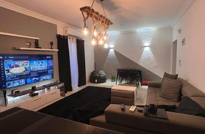 Apartment - 2 Bedrooms - 1 Bathroom for sale in Sheikh Zayed City - Giza