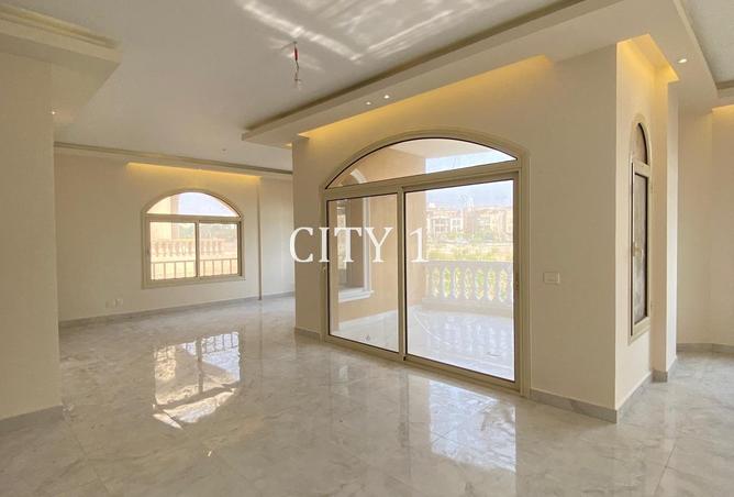 100929822 - Property Image 2