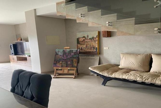 98828373 - Property Main Image