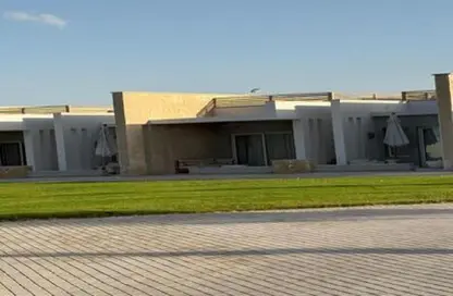 Chalet - 2 Bedrooms - 2 Bathrooms for sale in Seashore - Ras Al Hekma - North Coast