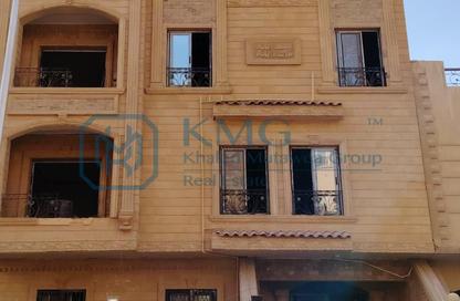 Apartment - 2 Bedrooms - 1 Bathroom for sale in Al Gezira St. - South Investors Area - New Cairo City - Cairo