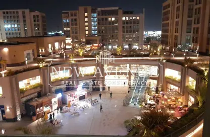 عيادة - 2 غرف نوم - 2 حمامات للبيع في اركان بلازا - محور 26 يوليو - الشيخ زايد - الجيزة