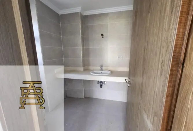 97132505 - Property Image 3