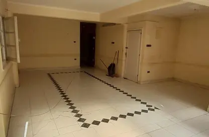 Apartment - 2 Bedrooms - 1 Bathroom for sale in Lotfy Gomaa St. - 7th District - Nasr City - Cairo
