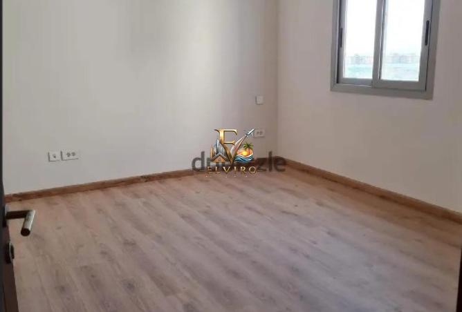 83662237 - Property Image 3