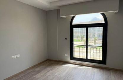 Apartment - 3 Bedrooms - 3 Bathrooms for sale in Village West - Sheikh Zayed Compounds - Sheikh Zayed City - Giza