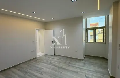 شقة - 3 غرف نوم - 2 حمامات للبيع في شارع الحي الثالث - الحي الثالث - مدينة 6 أكتوبر - الجيزة