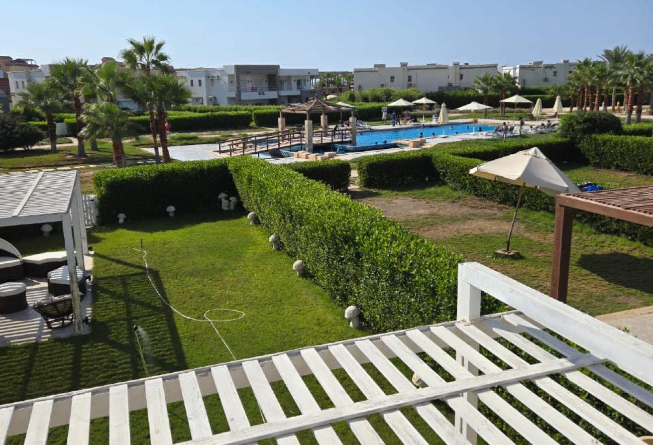 Twin House In Amwaj Prime Location For Sale thumbnail