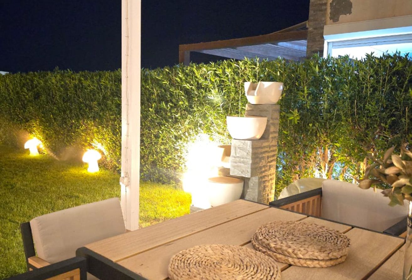 Twin House In Amwaj Prime Location For Sale thumbnail