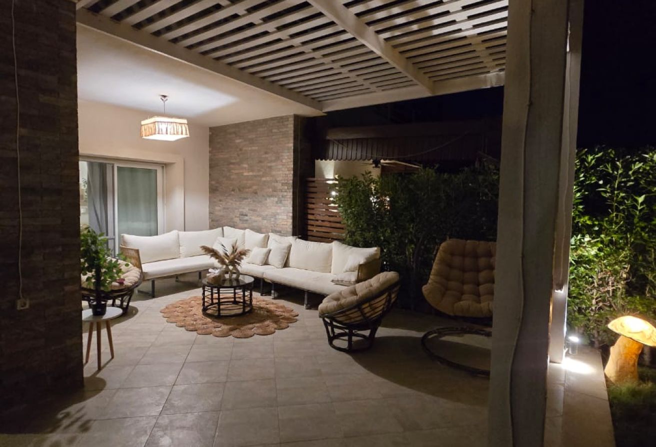 Twin House In Amwaj Prime Location For Sale thumbnail