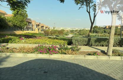 Villa - 6 Bedrooms - 7 Bathrooms for sale in Garden Residence - Hyde Park - New Cairo City - Cairo