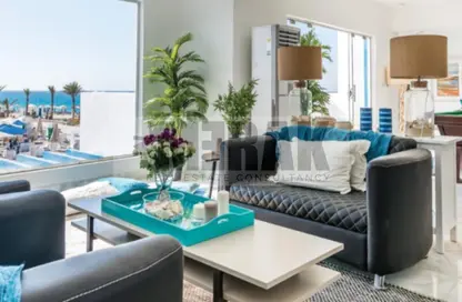 شاليه - 3 غرف نوم - 2 حمامات للبيع في إيفيا - قسم الضبعة - الساحل الشمالي