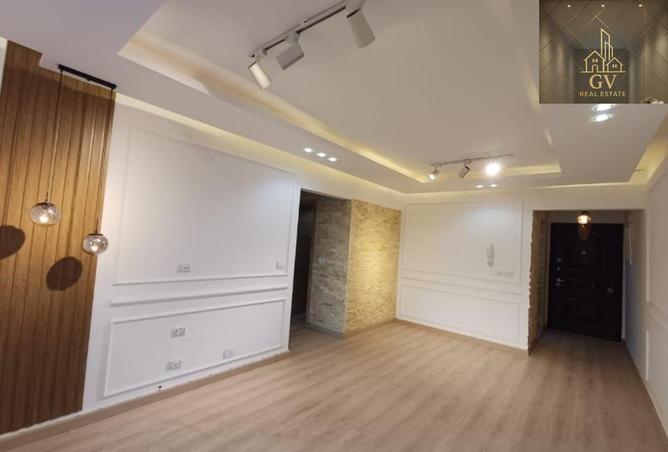 52445209 - Property Image 2