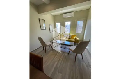 شقة - غرفة نوم - 2 حمامات للايجار في شارع ابن زنكي - الزمالك - القاهرة