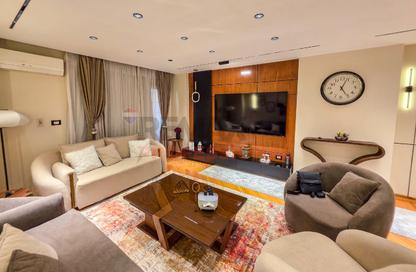 Apartment - 3 - 2 for sale in Al Farek Ismail Srhank St. - Laurent - Hay Sharq - Alexandria