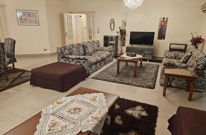 شقة - 3 غرف نوم - 2 حمامات للايجار في شارع شهاب - المهندسين - الجيزة