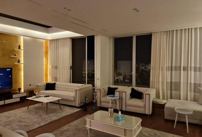 102072267 - Property Image 2