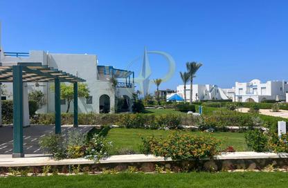 Twin House - 4 Bedrooms - 3 Bathrooms for rent in Mountain View - Ras Al Hekma - North Coast