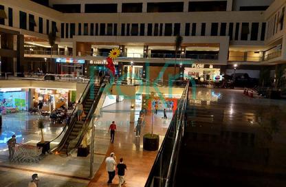 Retail - Studio - 2 Bathrooms for sale in West Gate - 6 October Compounds - 6 October City - Giza