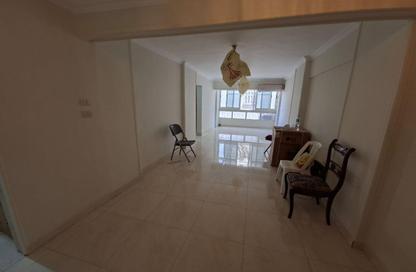 Apartment - 2 Bedrooms - 1 Bathroom for sale in Mostafa Kamel St. - Smouha - Hay Sharq - Alexandria Apartment - 2 Bedrooms - 1 Bathroom for sale in Mostafa Kamel St. - Smouha - Hay Sharq - Alexandria