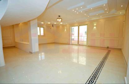 Duplex - 6 Bedrooms - 3 Bathrooms for sale in Sporting - Hay Sharq - Alexandria Duplex - 6 Bedrooms - 3 Bathrooms for sale in Sporting - Hay Sharq - Alexandria