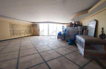 Apartment - 3 Bedrooms - 3 Bathrooms for sale in Zezenia - Hay Sharq - Alexandria