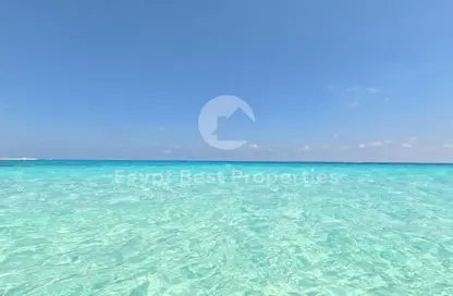 Chalet - 3 Bedrooms - 3 Bathrooms for sale in Ramla - Ras Al Hekma - North Coast