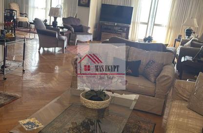 Apartment - 3 Bedrooms - 3 Bathrooms for sale in Cornish El Nile St. - Maadi - Hay El Maadi - Cairo